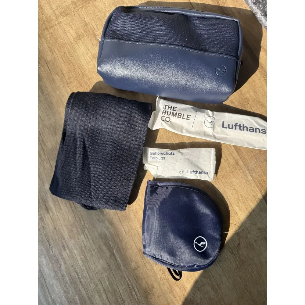 Lufthansa Premium Economy Class Navy Blue Toiletry Bag Cosmetic Makeup Pouch
